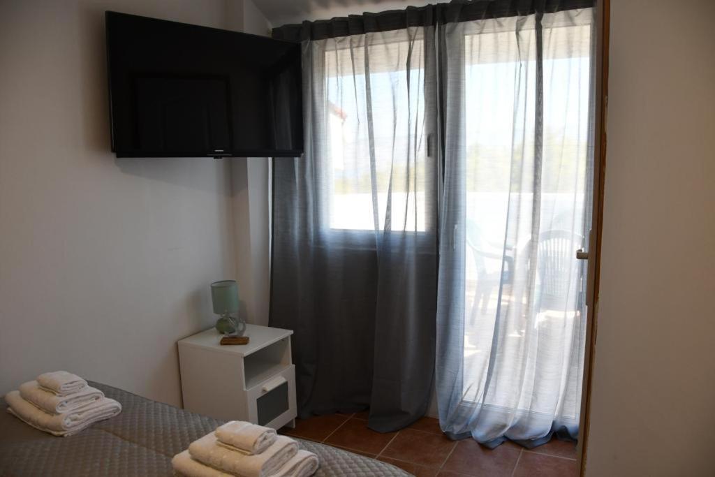 Luma Rooms Rudina Exteriör bild