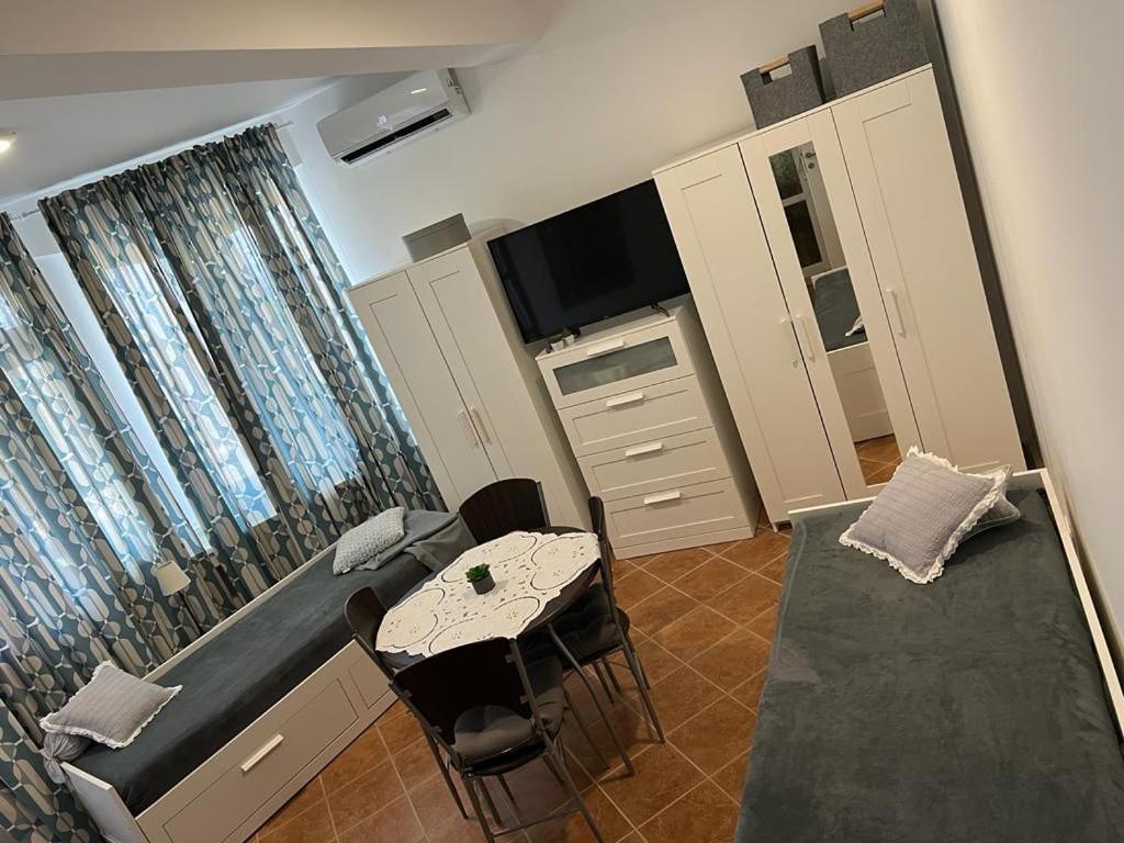 Luma Rooms Rudina Exteriör bild